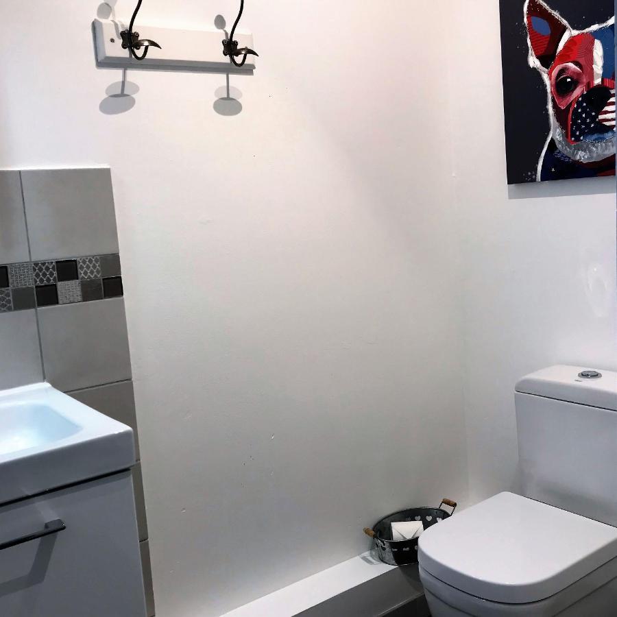 Chambres D'Hotes Et Gites Le Mas Mellou Оранж Екстериор снимка